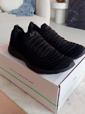 APL Women’s Techloom Wave Black Size 9.5